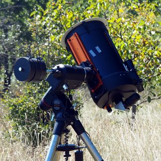 Далекогляд CELESTRON на монтировке EQ-6