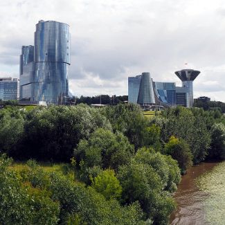 Здания Московской областной думы и правительства Московской области