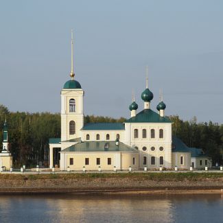 Крестознаменская церковь в