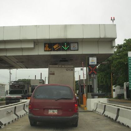 Mexico: Road Mexico-186 from Tabasco to Escárcega Мексика: Дорога Mexico-186 из штата Табаско до города Эскарсега в штате Кампече