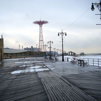 USA: NY: Brooklyn США: Нью Йорк: Транзитная остановка в Бруклине и прогулка по Брайтон-Бич