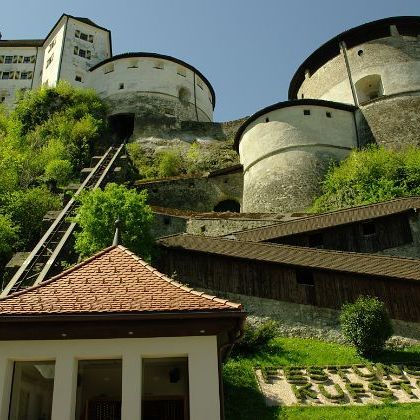 Österreich: Tirol: Festung Kufstein Австрия: Тироль: Куфштайн и крепость Герольдсек