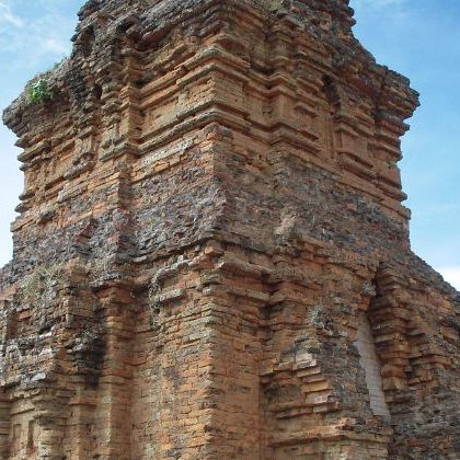 Tháp Chăm Pôshanư, phường Phú Hài, thành phố Phan Thiết, Bình Thuận Чамские башни Тап Пошану, квартал Фу Хай, Фантхьет, Биньтхуан, Вьетнам