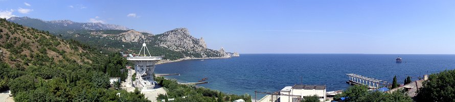 Crimea. Katsiveli panorama.  Крым. Панорама Кацивели. Радиотелескоп РТ-22 на фоне горы Кошка. : Крым, Море, Горы, Кацивели, Радиотелескоп, РТ-22, Panorama, Crimea