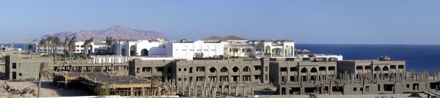 Egypt: Sharm El Sheikh: Sharks Bay: New hotel building  Египет: Шарм-эль-Шейх: Панорама строительства нового отеля на северном берегу бухты Sharks Bay : Egypt, Море, Египет, Panorama