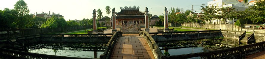 Khổng Miếu panorama  Хой Ан. Панорама конфуцианского храма из трёх кадров. : Panorama, Việt Nam, Temple