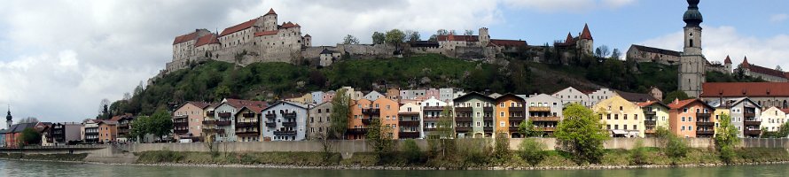 Die alte Herzogsstadt Burghausen  Панорама Бургхаузена - самой длинной средневековой крепости в Европе : Panorama, Castle, Deutschland, Germany